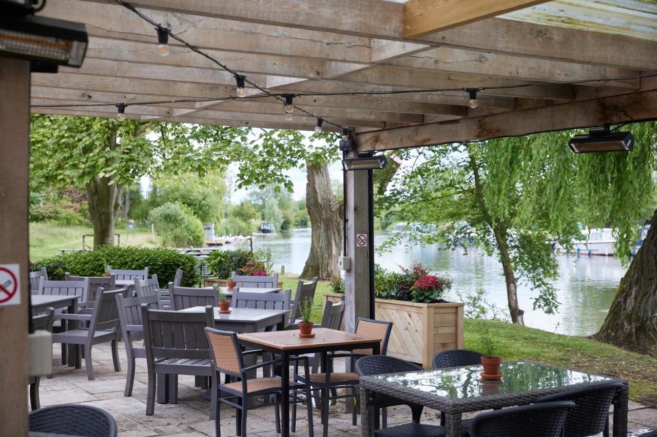 Rose Revived By Chef & Brewer Collection Witney